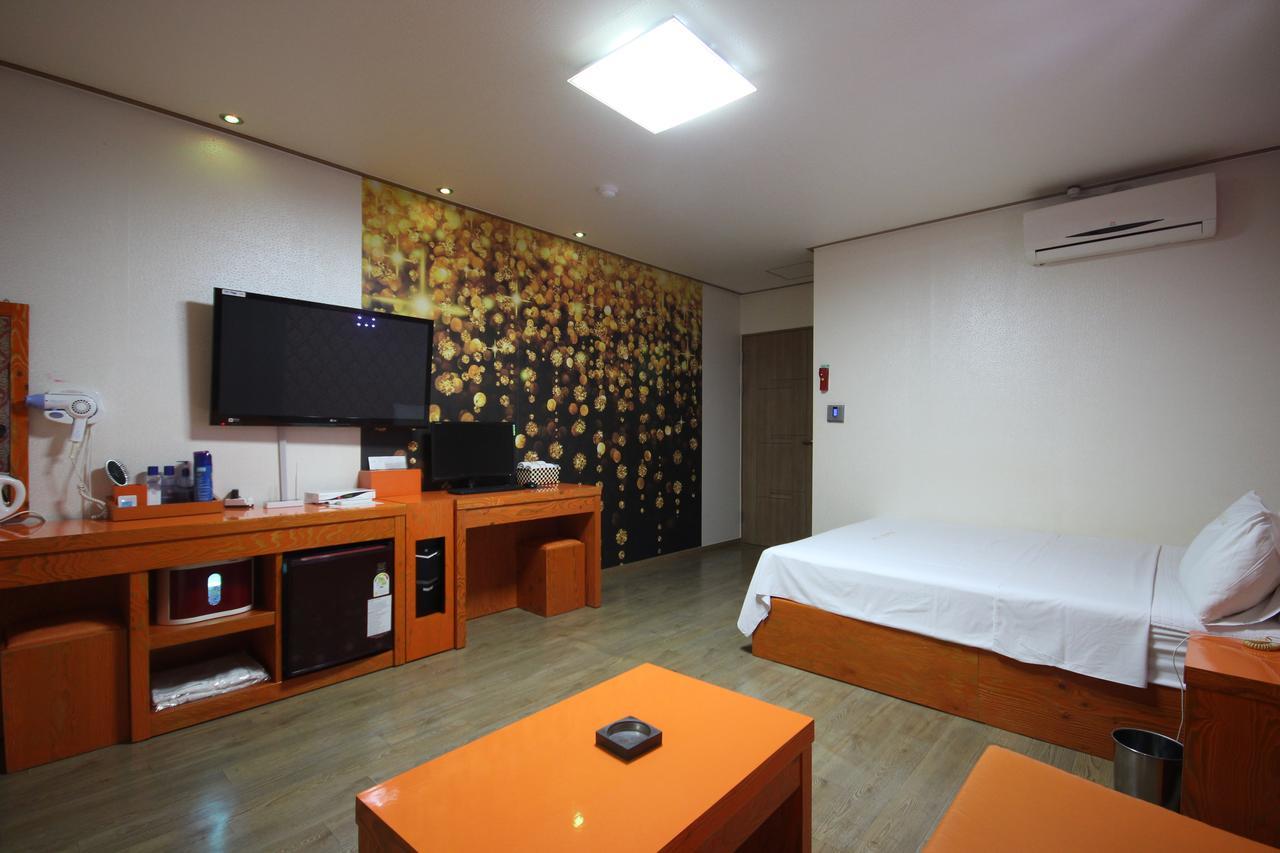 Hotel Lie Geoje Luaran gambar