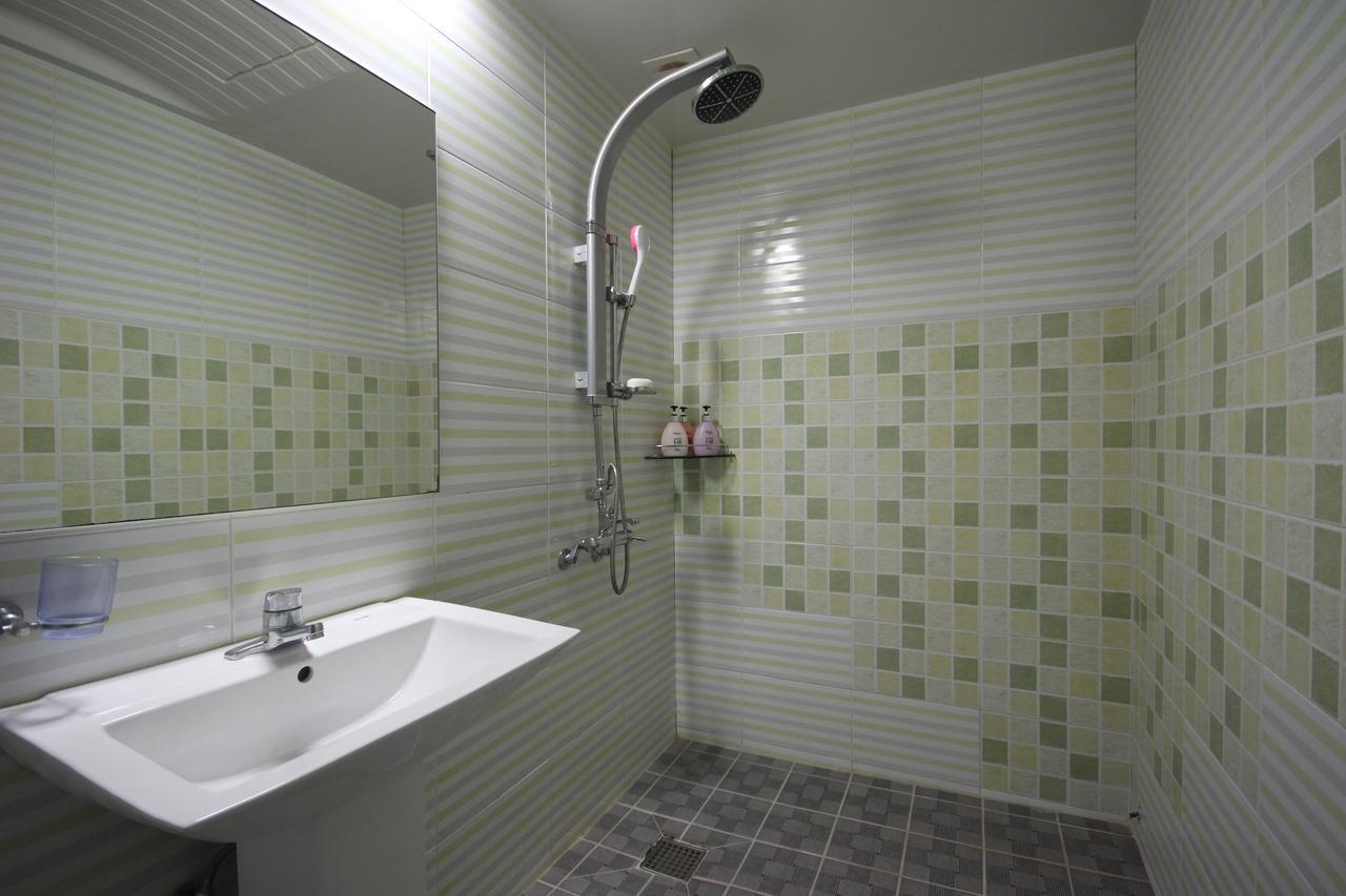Hotel Lie Geoje Luaran gambar