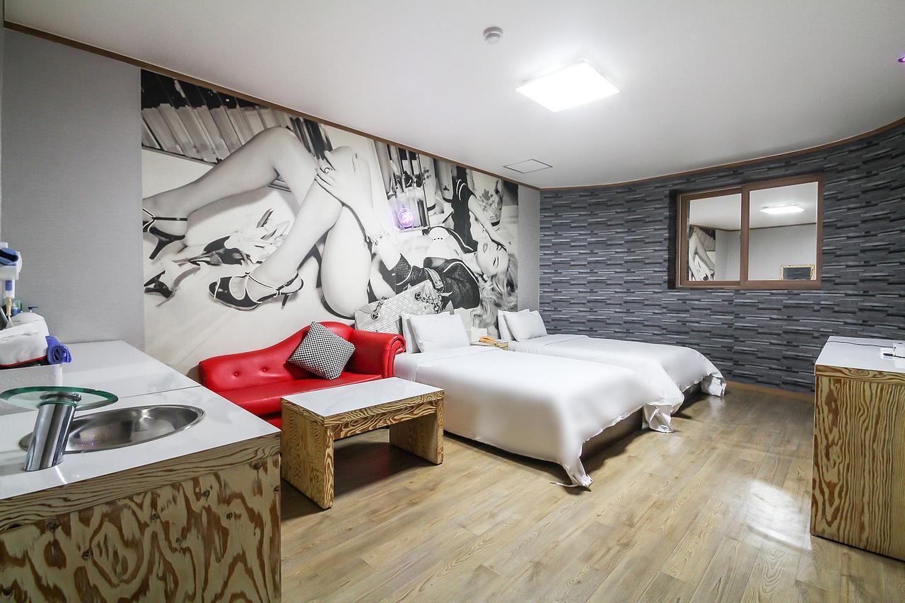 Hotel Lie Geoje Luaran gambar