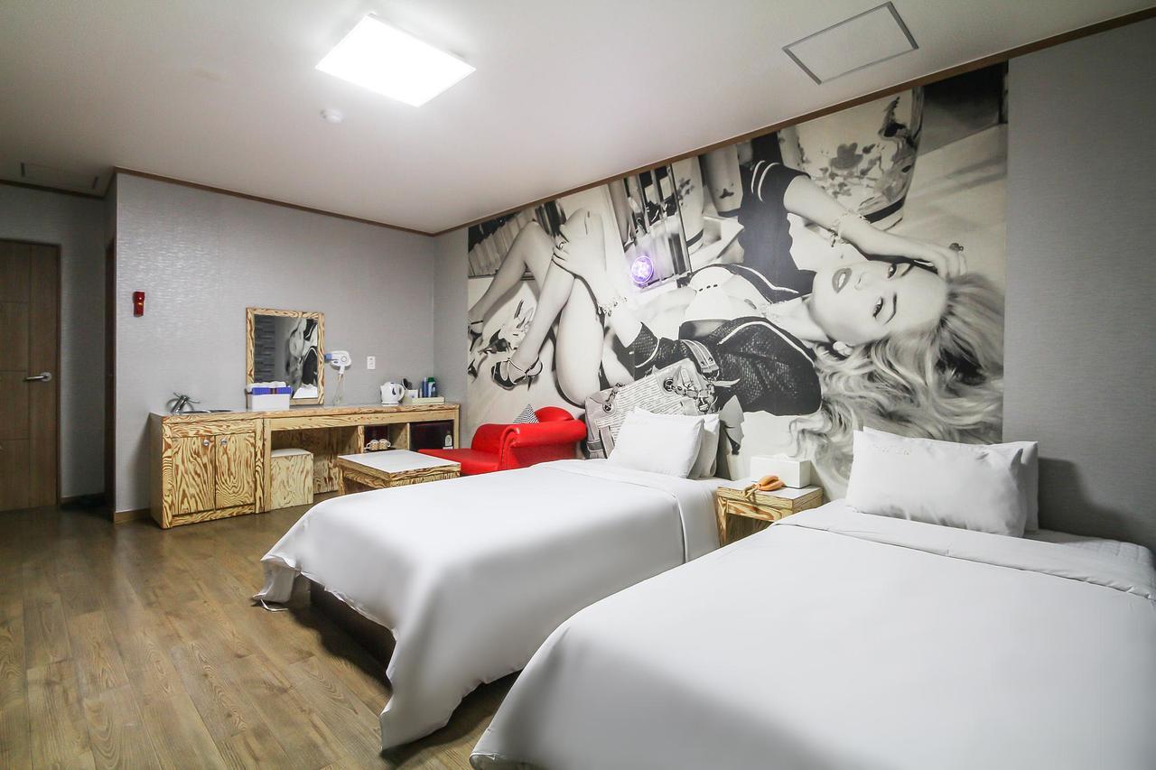 Hotel Lie Geoje Luaran gambar